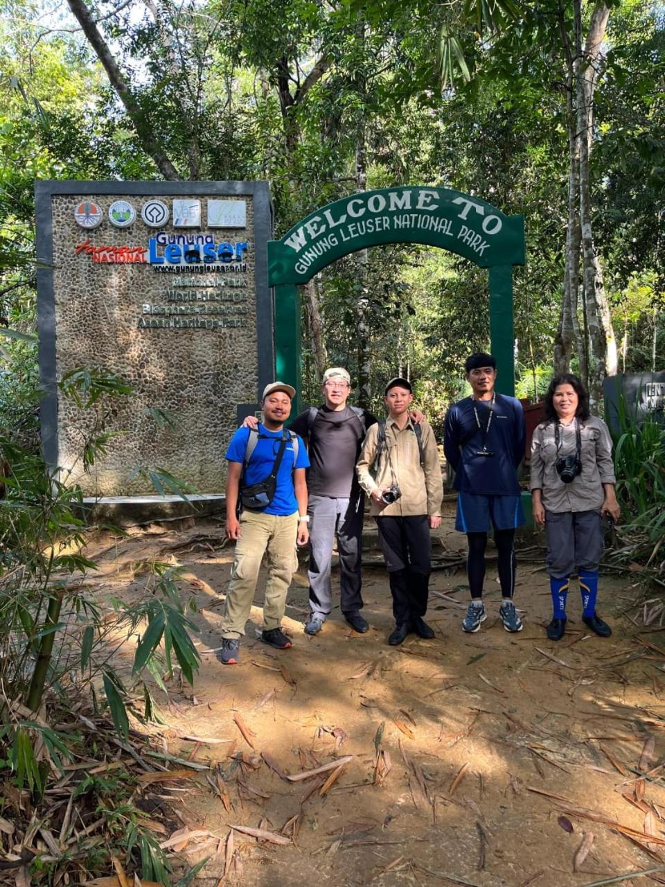 Pongo Guest House & Jungle Trekking Bukit Lawang Exteriör bild